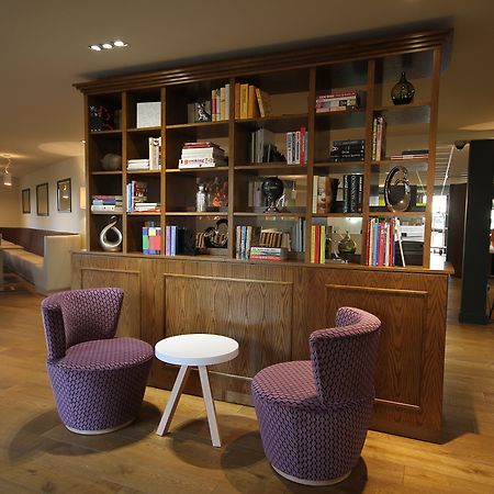 Holiday Inn Huntingdon Racecourse By Ihg Buitenkant foto
