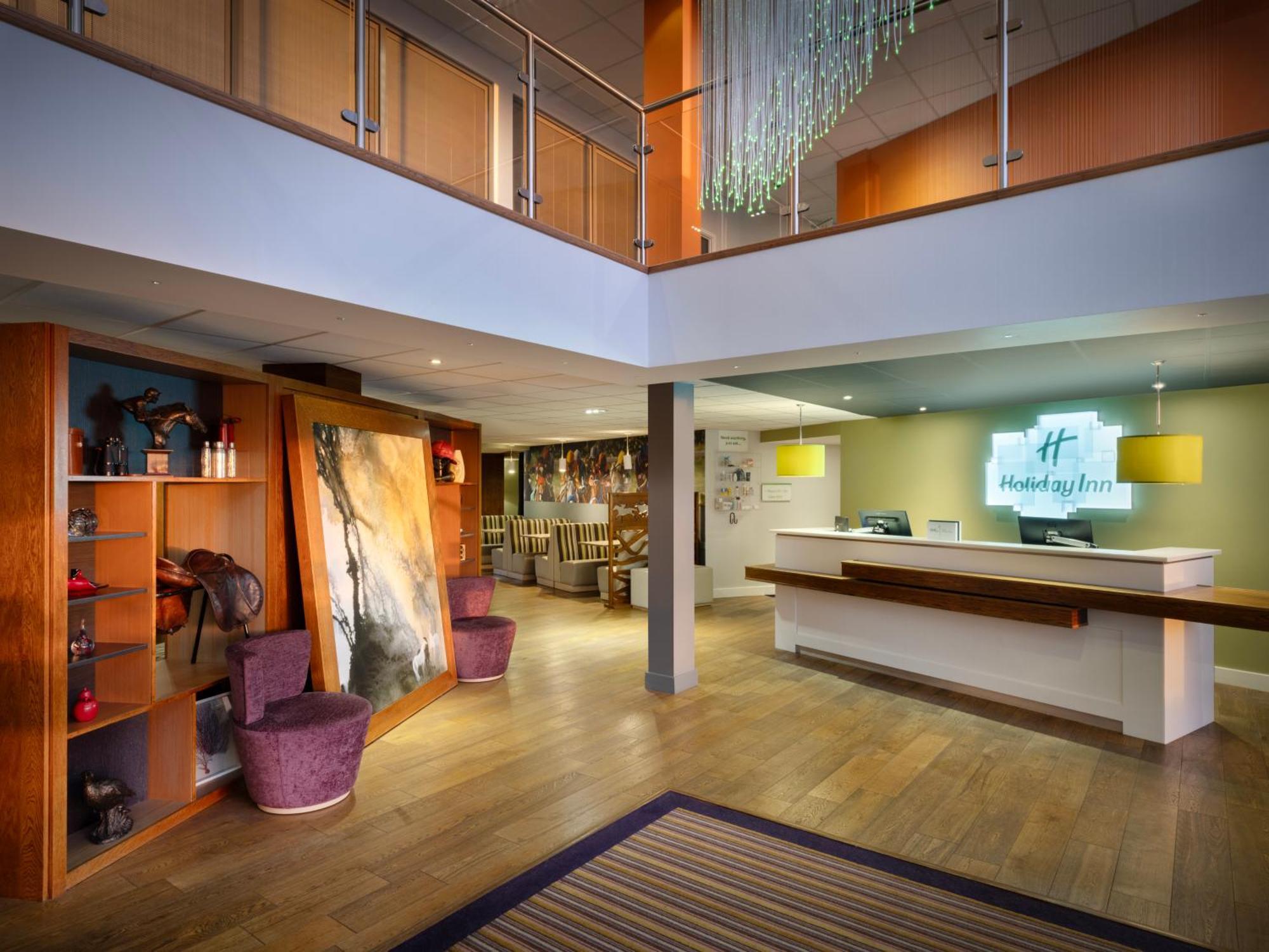 Holiday Inn Huntingdon Racecourse By Ihg Buitenkant foto