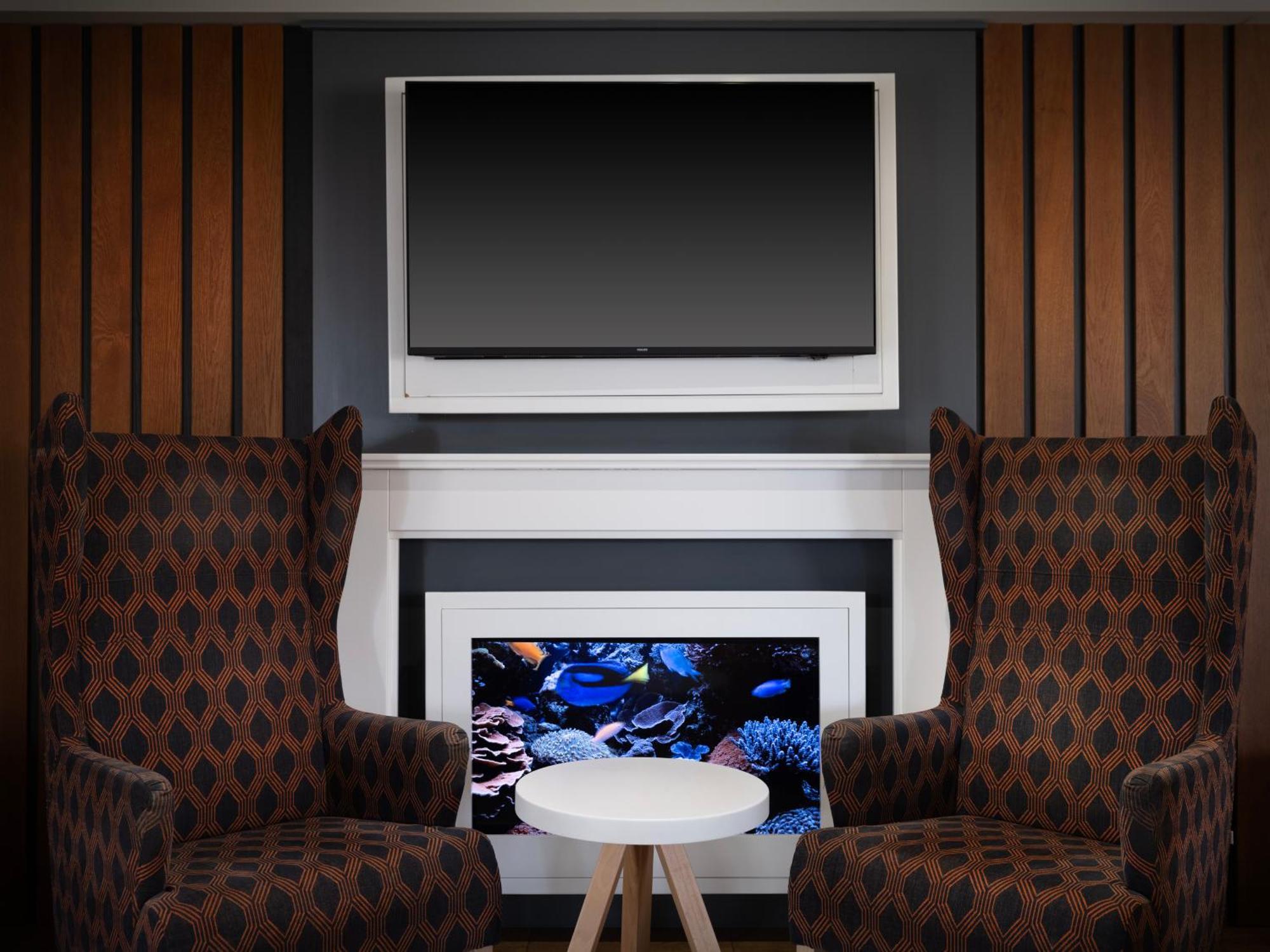 Holiday Inn Huntingdon Racecourse By Ihg Buitenkant foto