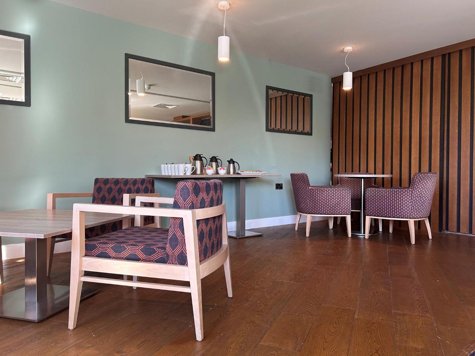 Holiday Inn Huntingdon Racecourse By Ihg Buitenkant foto